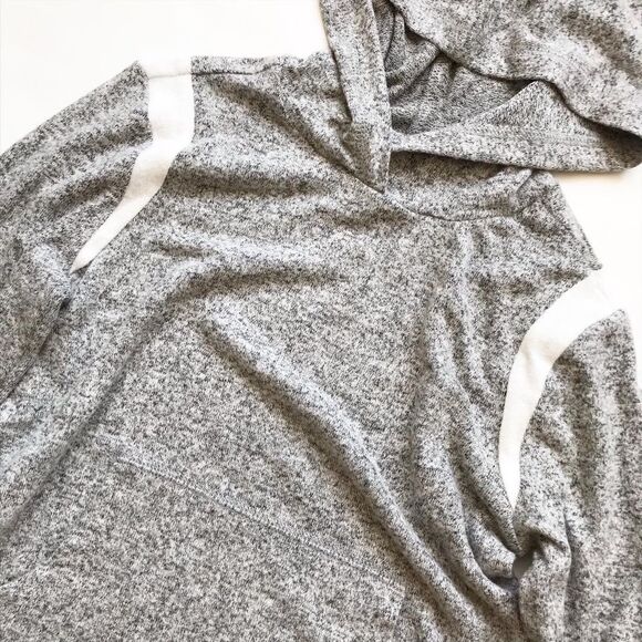 Old Navy NWT plush hoodie/jogger set XS(5T)/S(6Y) - Picture 2 of 8